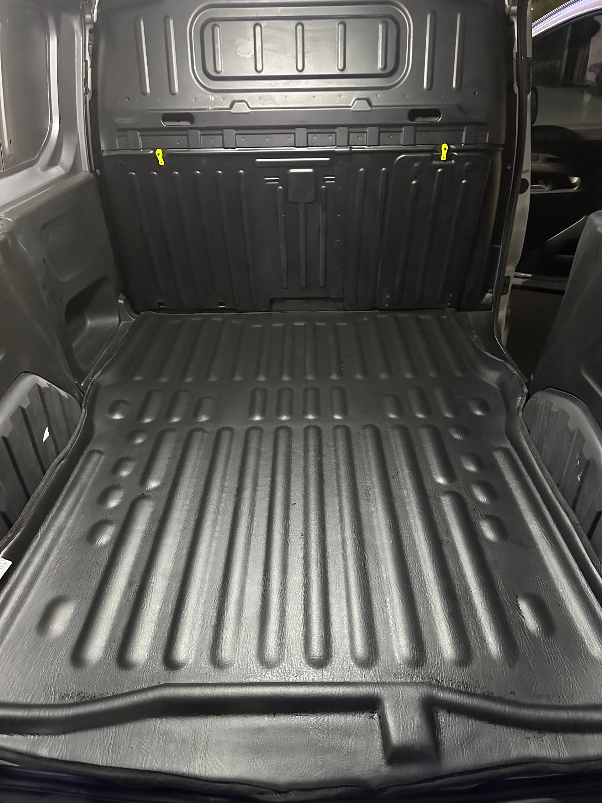 TAPIS ARRIERE NAWFELAUTOPLUS