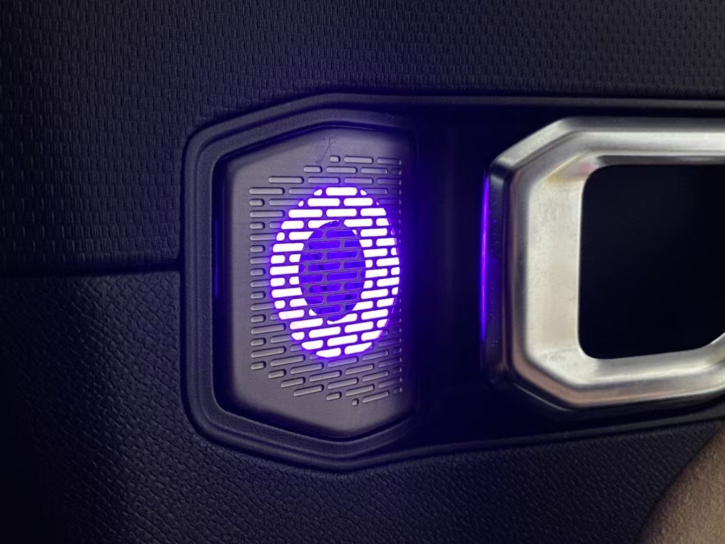 LED Ambiance jetour t2 A80 sur mesure